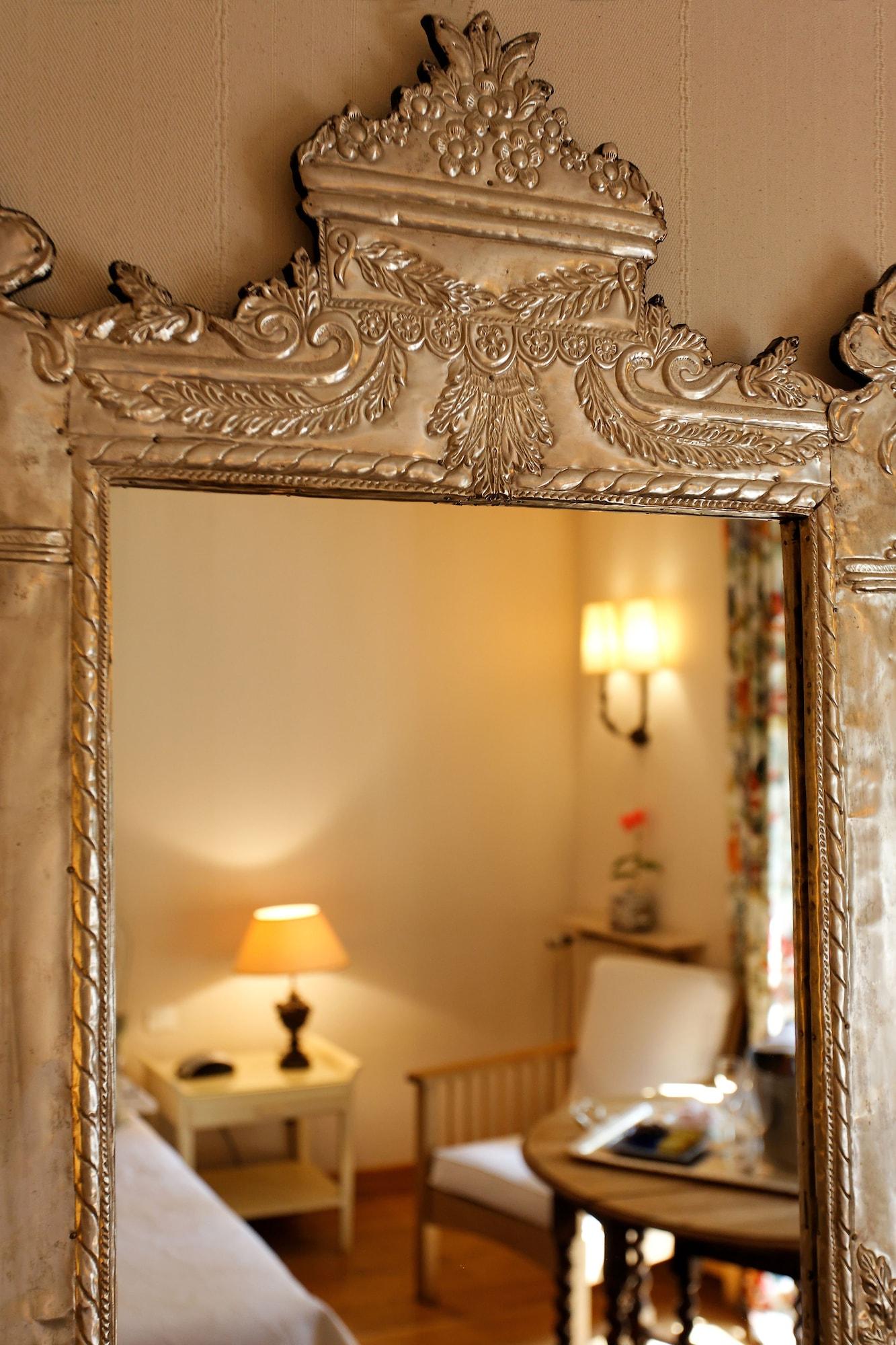 Cazaudehore, Hotel De Charme Au Vert Saint-Germain-en-Laye Ruang foto